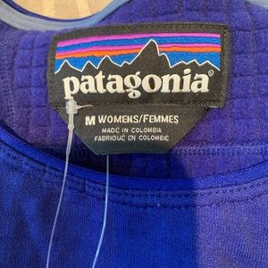 Women’s blue Patagonia long sleeve